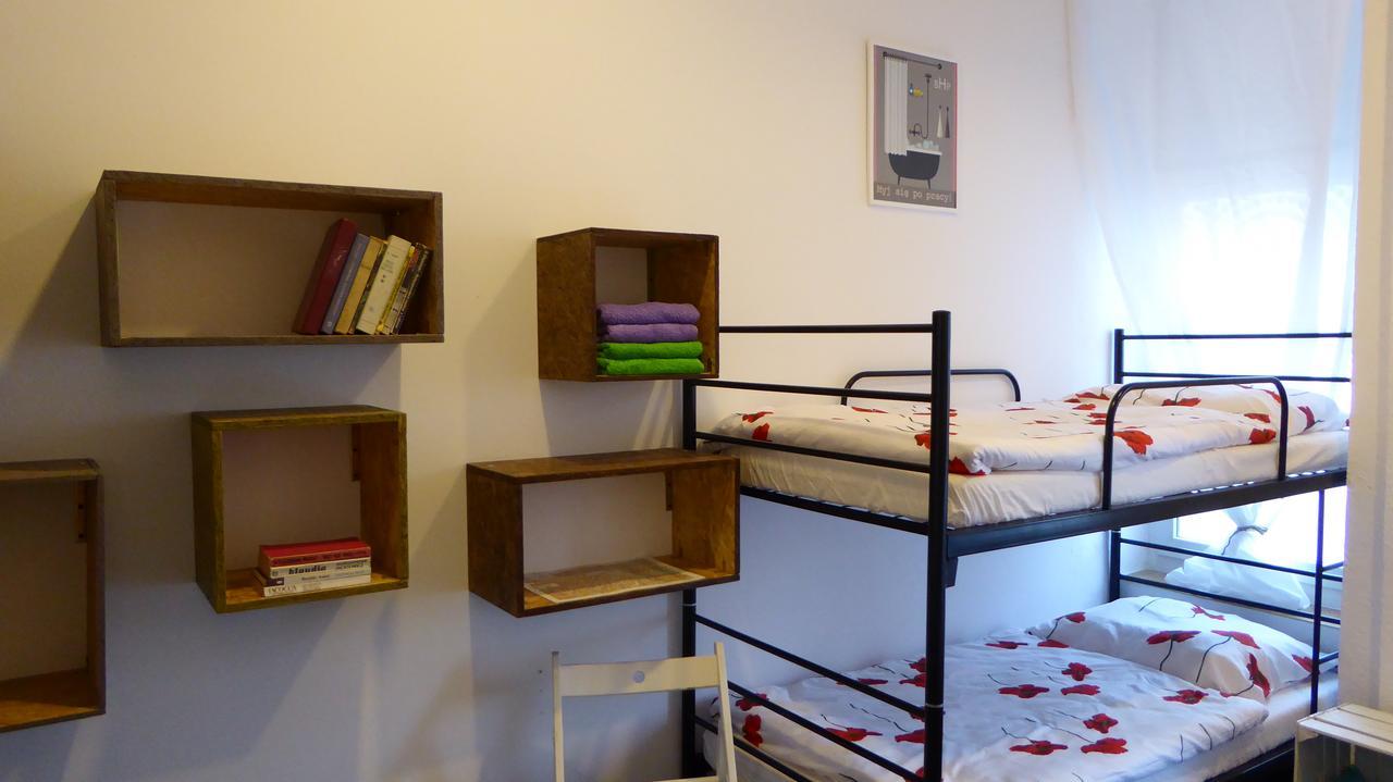Flyfly Hostel , Darmowy Parking , Rezerwuj Przez Urzadzenia Mobilne -10 Procent Wrocław Exterior foto