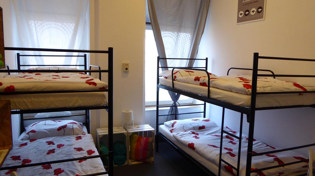 Flyfly Hostel , Darmowy Parking , Rezerwuj Przez Urzadzenia Mobilne -10 Procent Wrocław Exterior foto